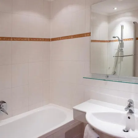 住宿加早餐酒店 Glanzer Homes Hochsoelden