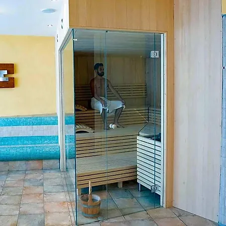 Glanzer Homes Hochsoelden Couette-café 3*