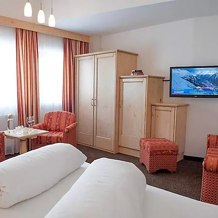 Glanzer Homes Hochsoelden Couette-café 3*