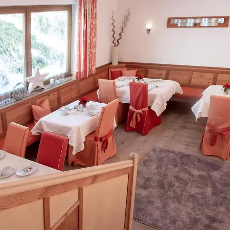 Glanzer Homes Hochsoelden