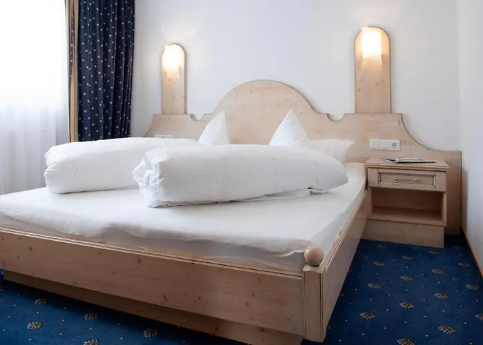 Glanzer Homes Hochsoelden Bed & Breakfast 3*