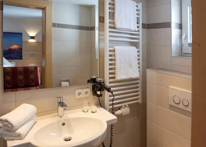 Glanzer Homes Hochsoelden Couette-café 3*